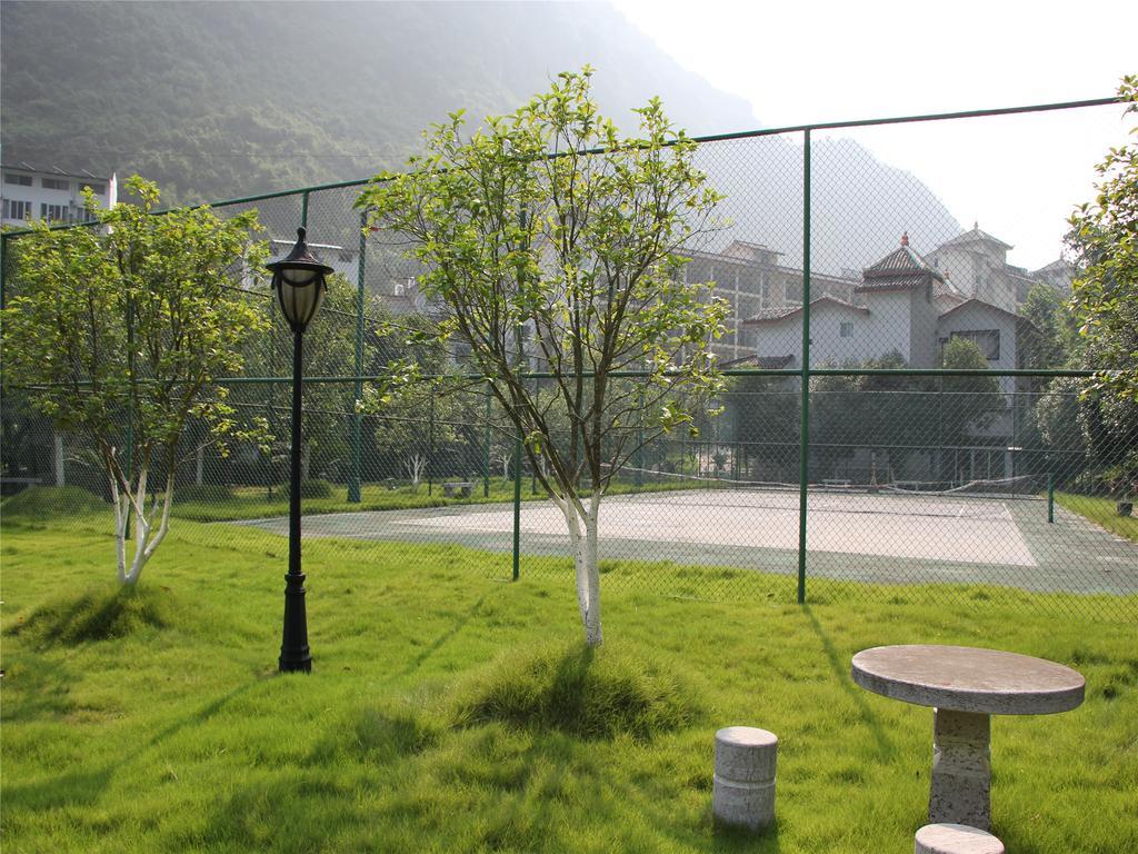 New West Street International Hotel Yangshuo Εξωτερικό φωτογραφία