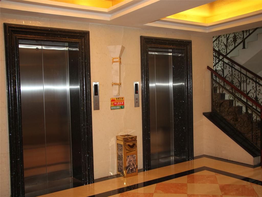New West Street International Hotel Yangshuo Εξωτερικό φωτογραφία