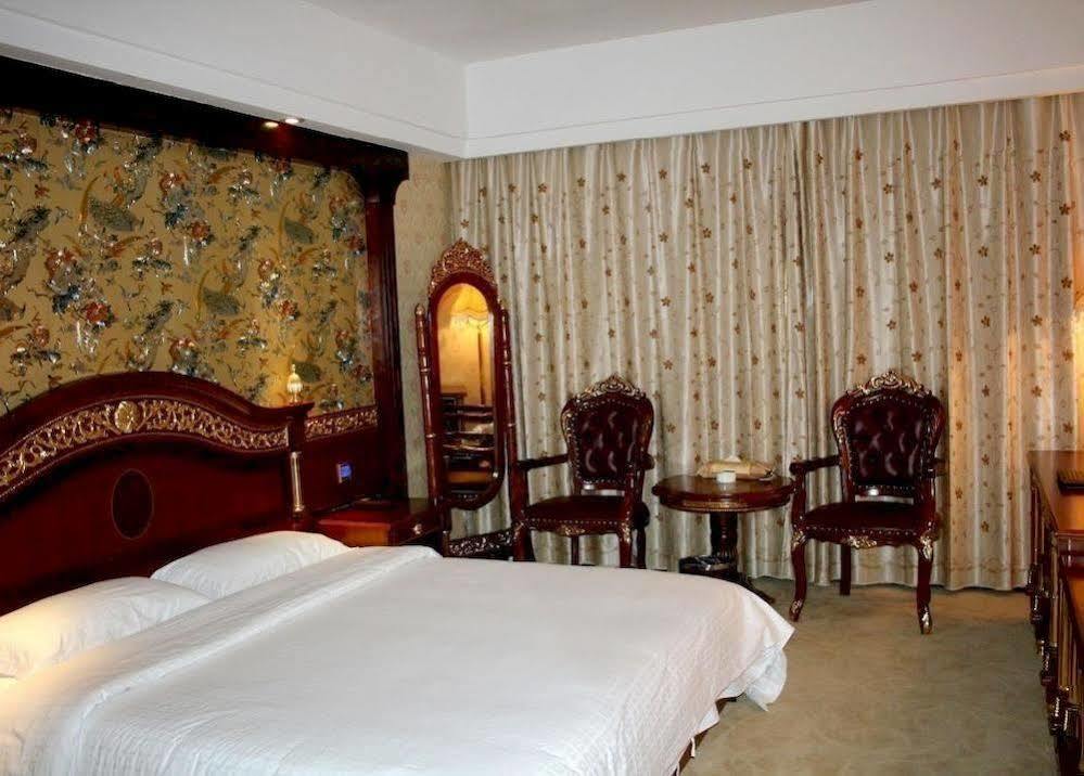 New West Street International Hotel Yangshuo Εξωτερικό φωτογραφία